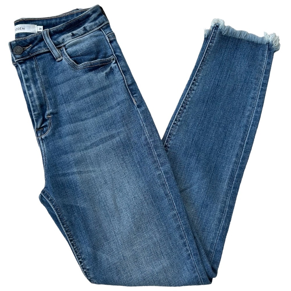 HIDDEN Skinny Jean Fray Hem 28